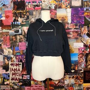 Old-school Unwell black cropped hoodie
